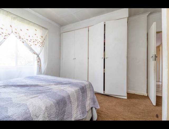 2 BEDROOM APARTMENT FOR SALE IN NOORDHANG